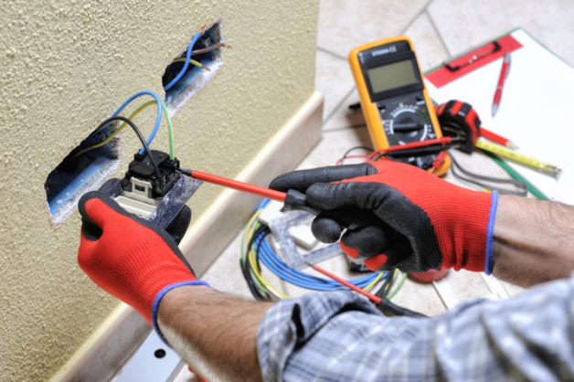 Instalações e Reformas Elétricas